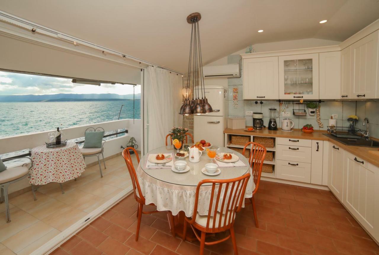 Amazing Waterfront Apartments بول المظهر الخارجي الصورة